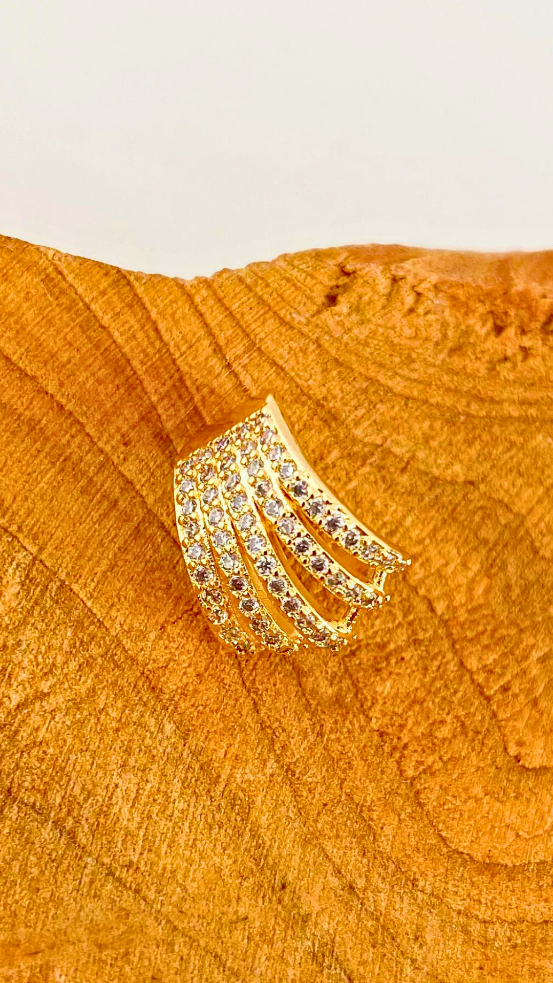 Stela Ear Cuff